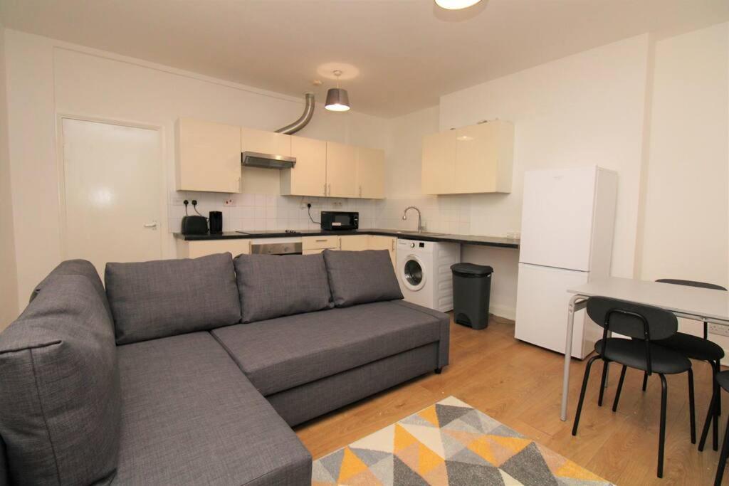 Apartament Ideal 2 Bed Flat Close To City Londyn Zewnętrze zdjęcie